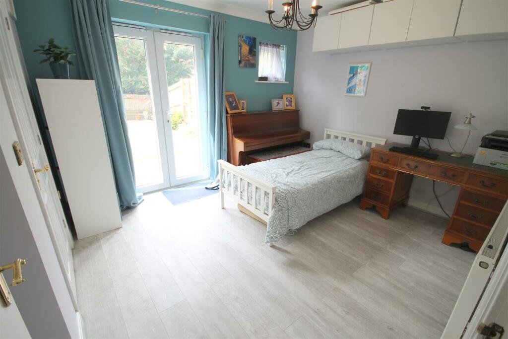Additional image 7 of Cave Close, Downend, Bristol