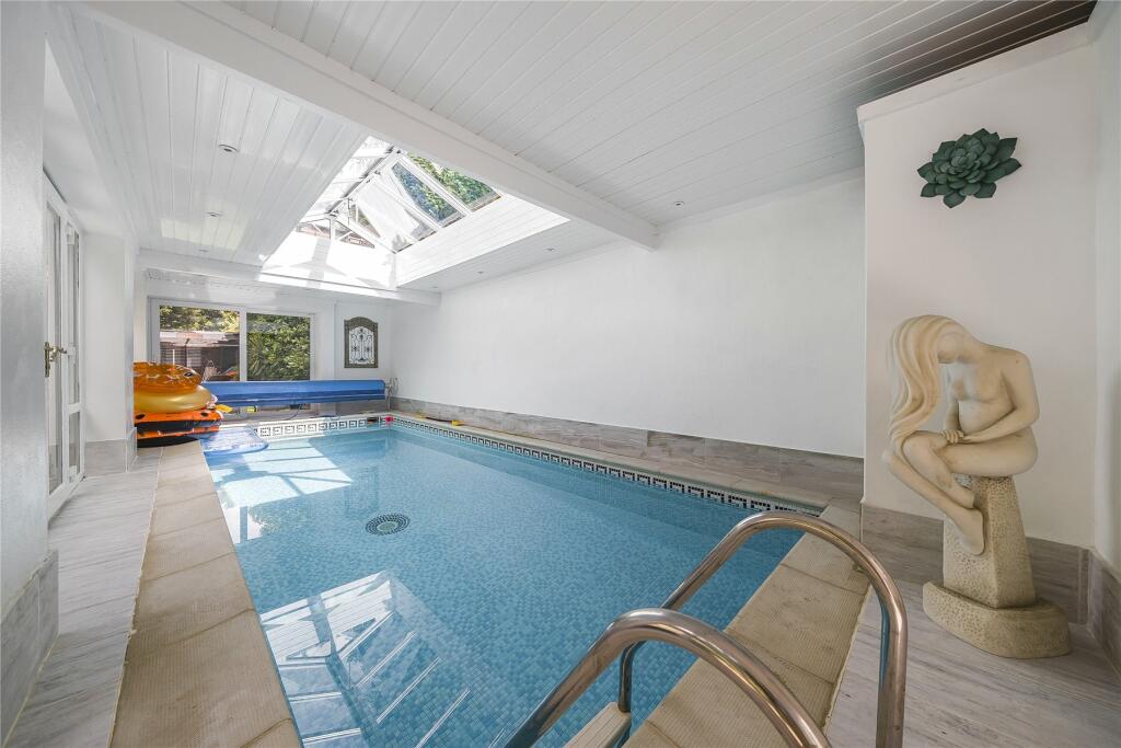 Additional image 15 of Croydon Road, Keston