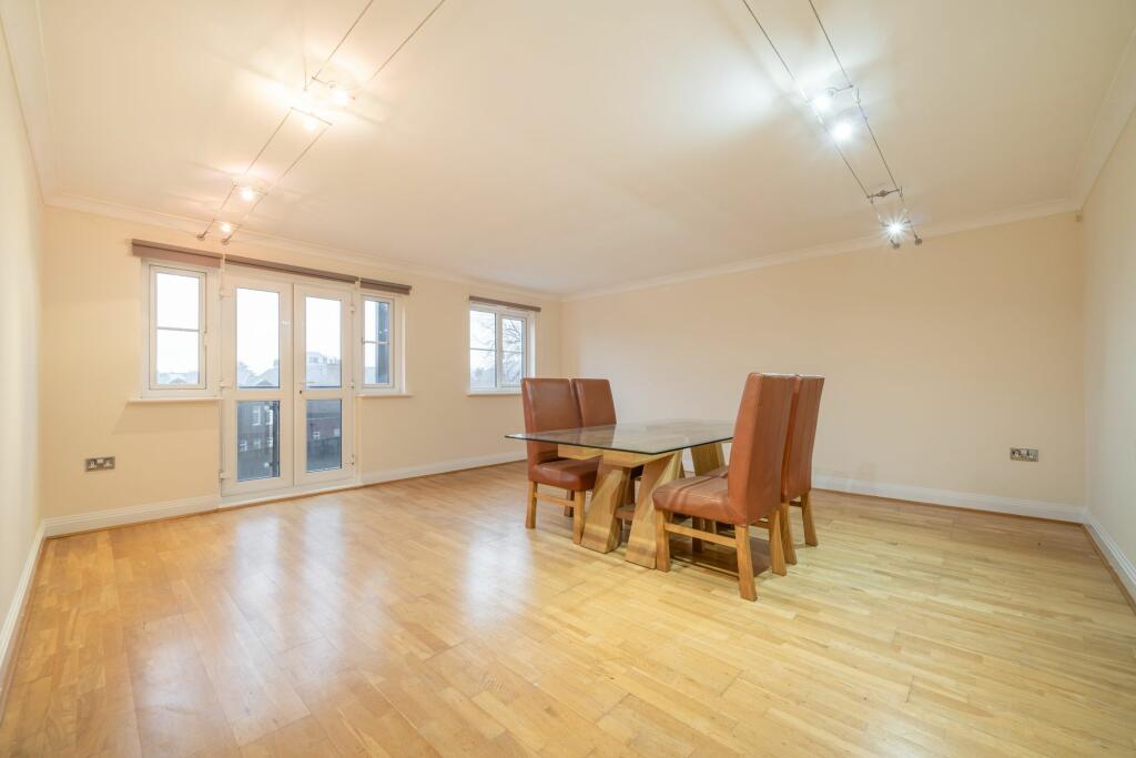 Additional image 4 of Plaistow Lane, Hanbury Court, BR1