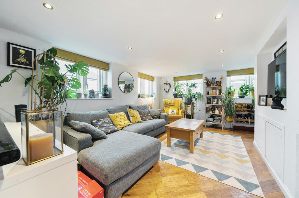 Additional image 5 of Starts Hill Road, Farnborough, Orpington, Kent, BR6