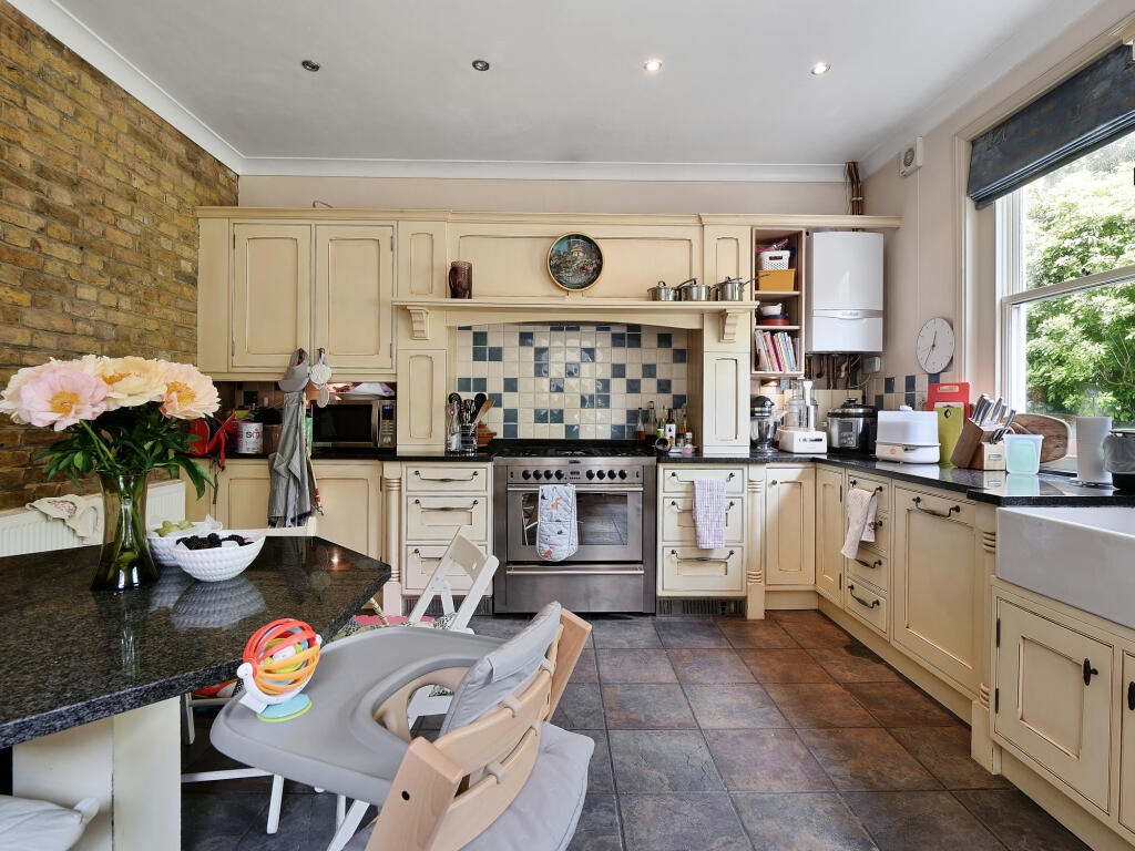 Additional image 7 of Ravensbourne Road, Bromley