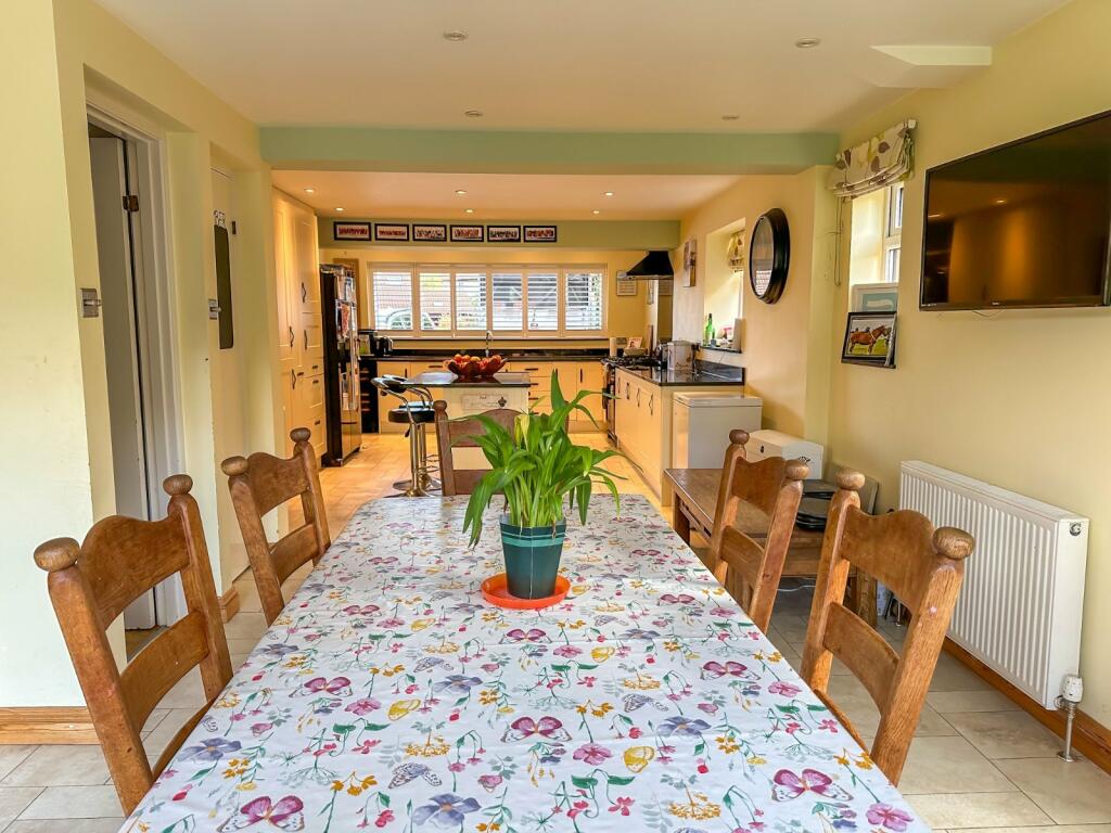 Additional image 4 of Harptree Close, Nailsea, North Somerset, BS48