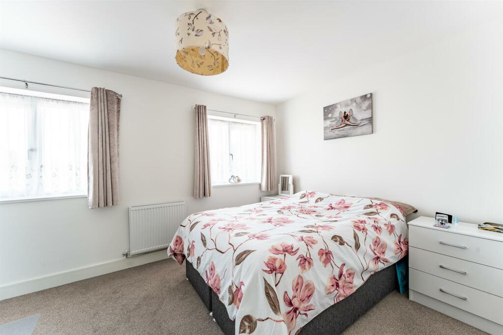 Additional image 9 of Lord Way, Locking Parklands - IMMACULATE