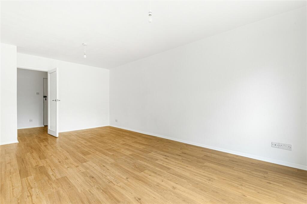 Additional image 8 of Woodstock Gardens, Beckenham, BR3