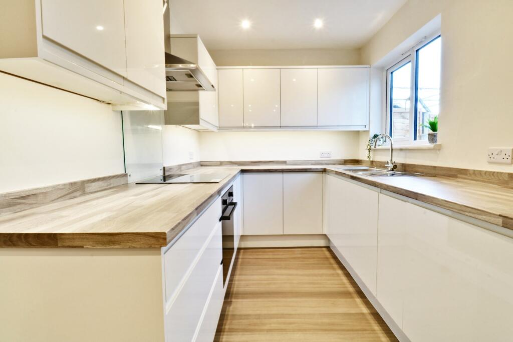 Additional image 4 of Southborough Lane, Bromley, BR2