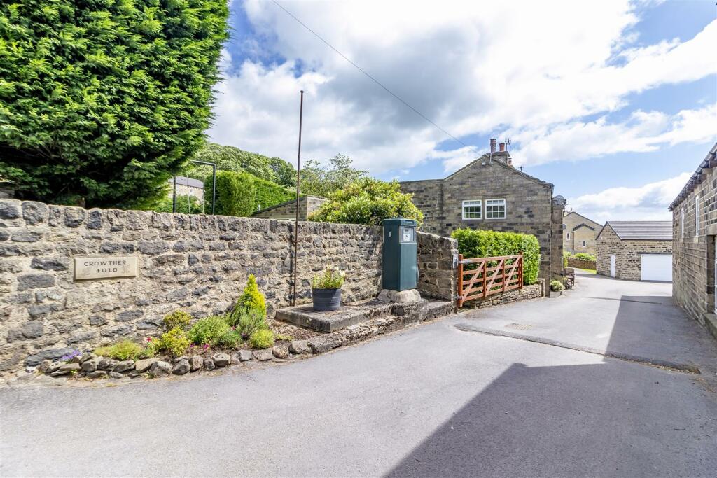 Additional image 52 of 2 and 3 Crowther Fold, Harden, Bingley