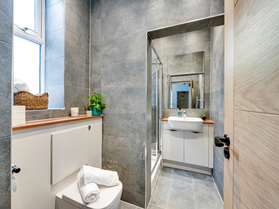 Additional image 12 of Apt 17, Yelland House #913829