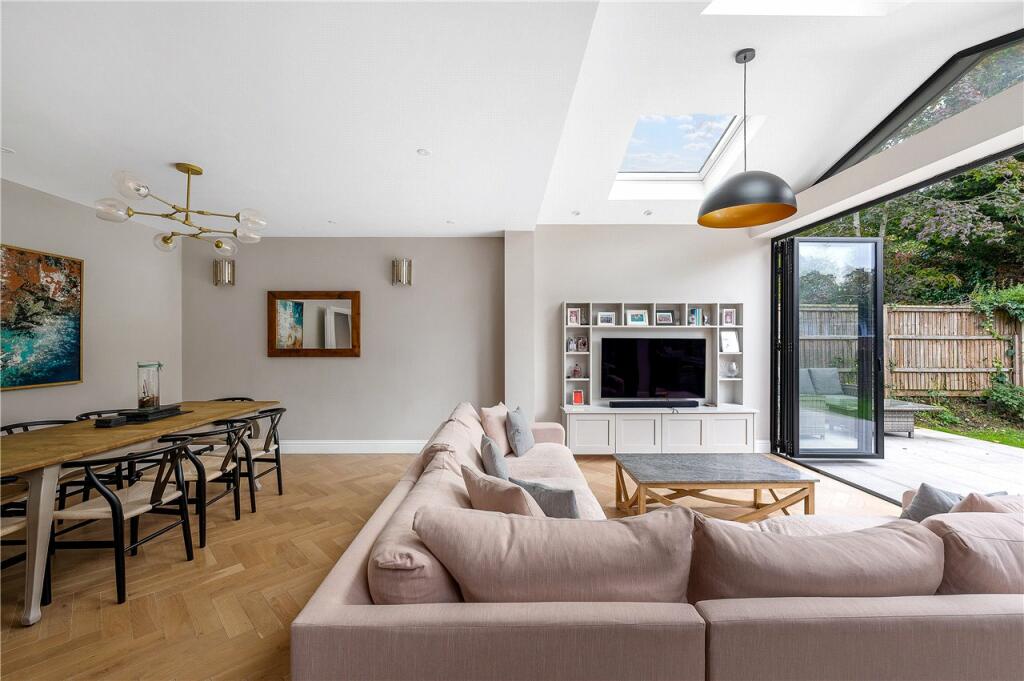 Additional image 14 of The Knoll, Beckenham, BR3