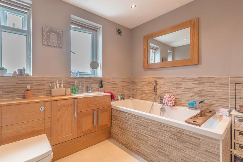 Additional image 10 of Oak Avenue, Bingley, West Yorkshire, BD16