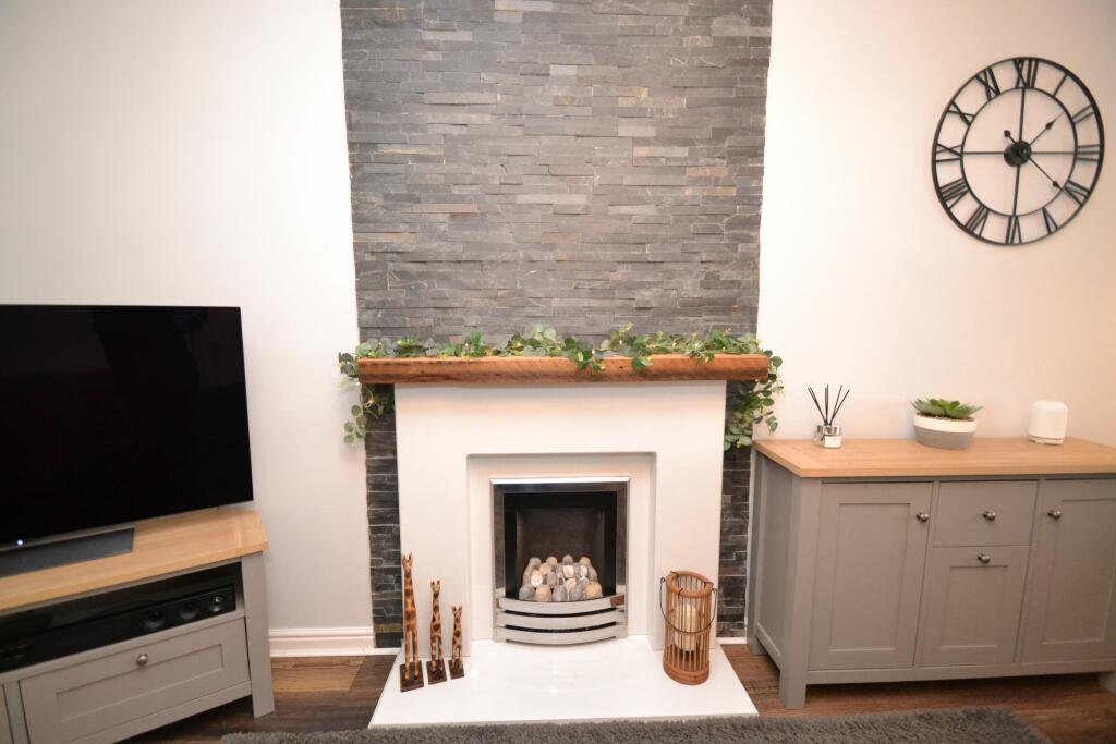 Additional image 4 of Far Crook, Thackley,