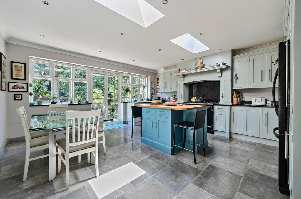 Additional image 3 of Orpington Road, Chislehurst, BR7