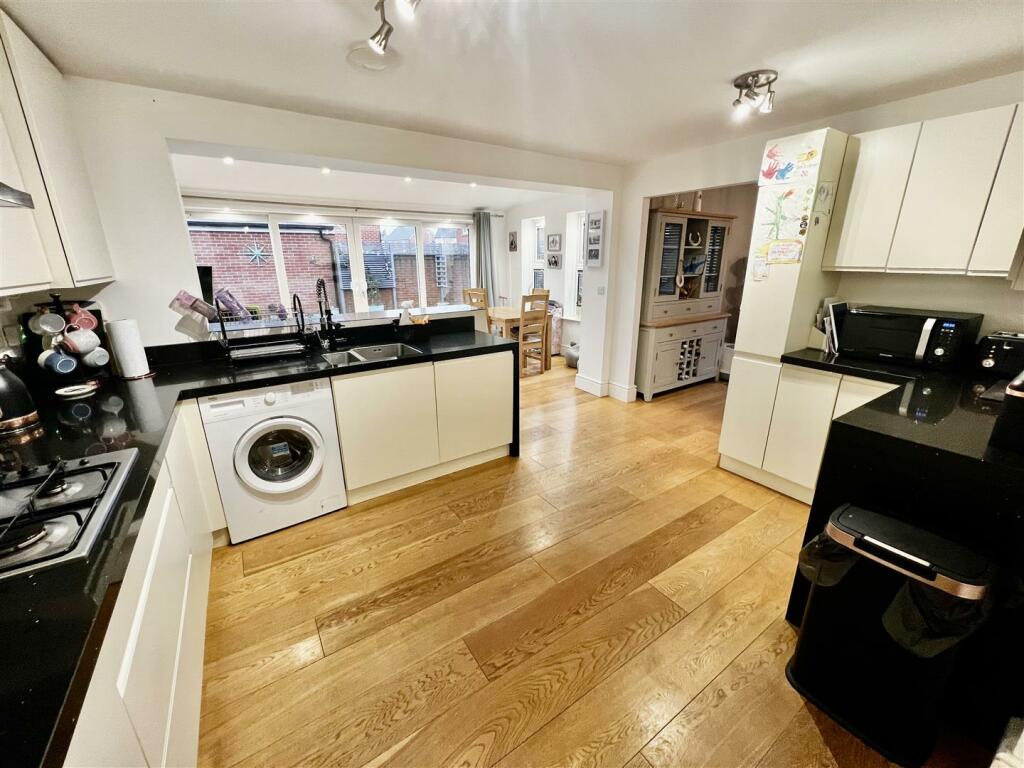 Additional image 10 of Thompson Way, West Wick - DECEPTIVE HOUSE!