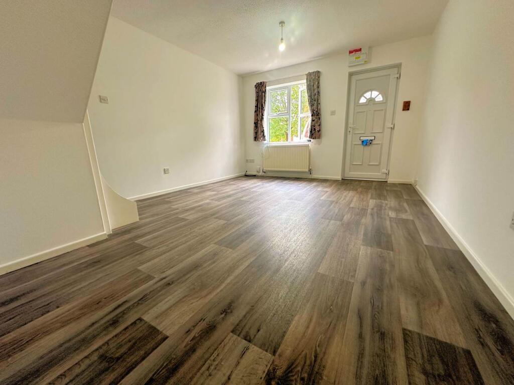 Additional image 3 of Armstrong Close, Thornbury, South Gloucestershire