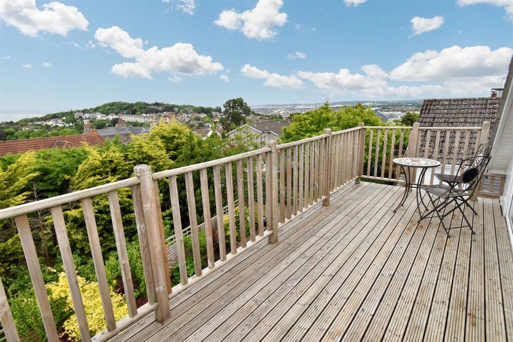 Additional image 17 of Combe Avenue, Portishead