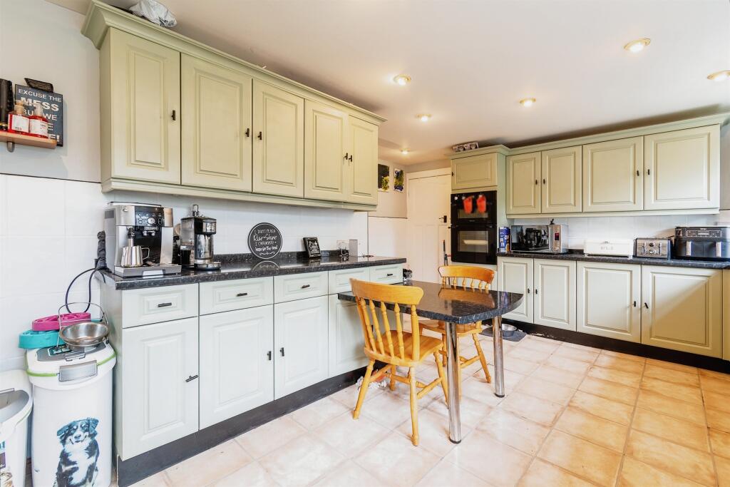 Additional image 5 of Wagon Lane, Bingley