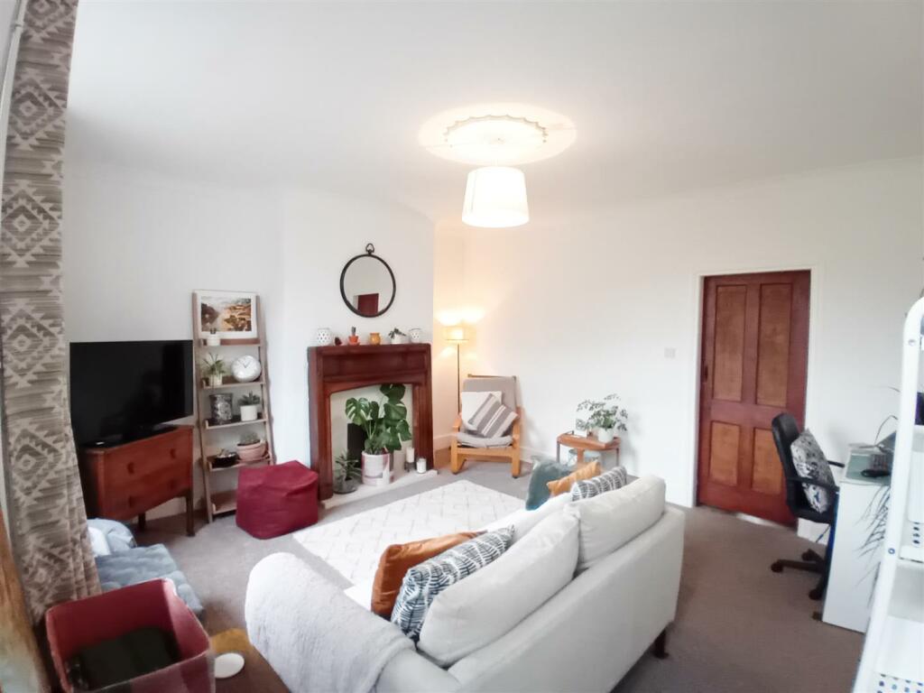 Additional image 17 of Thomas Street, Cross Hills