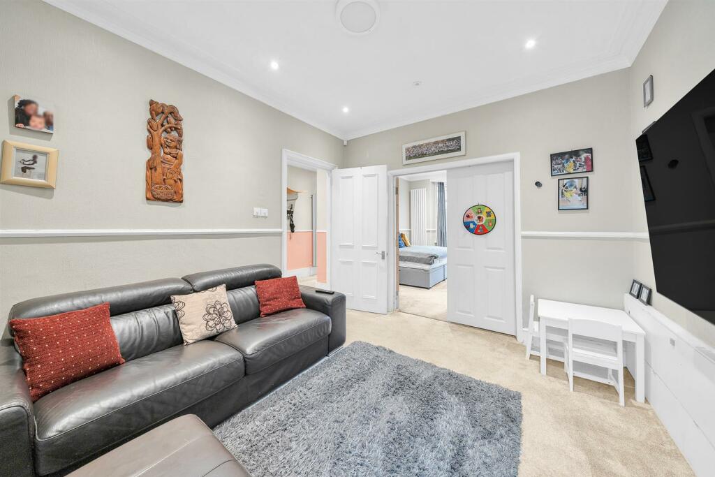 Additional image 20 of Gilbert Road, Bromley, BR1