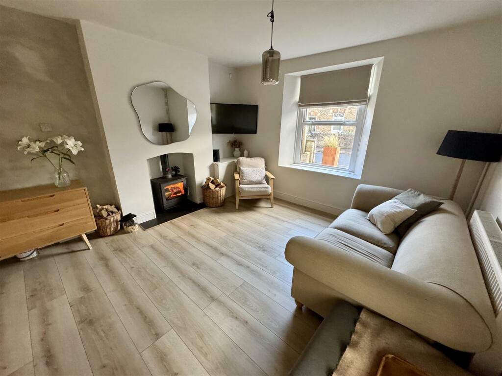 Additional image 4 of Victoria Square, Portishead.