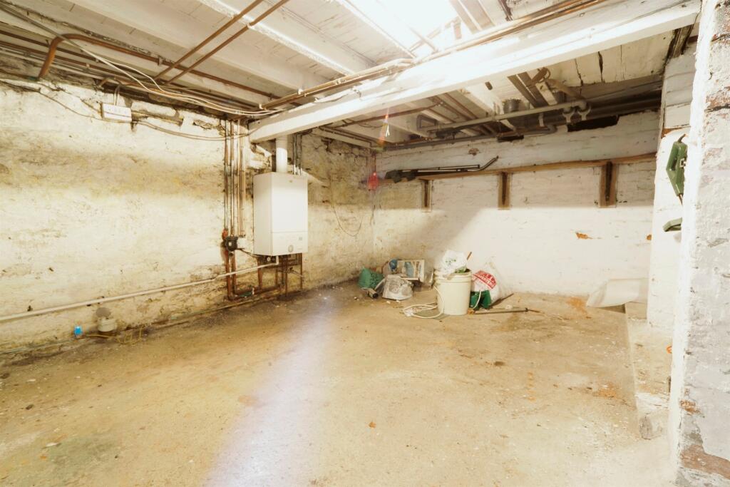 Additional image 15 of Bradford Road, Cottingley Bridge, Bingley