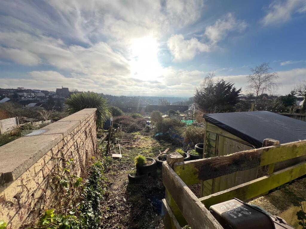 Additional image 9 of Hillside Road, Bristol