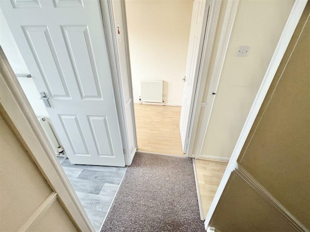 Additional image 14 of Cul-de-sac Location