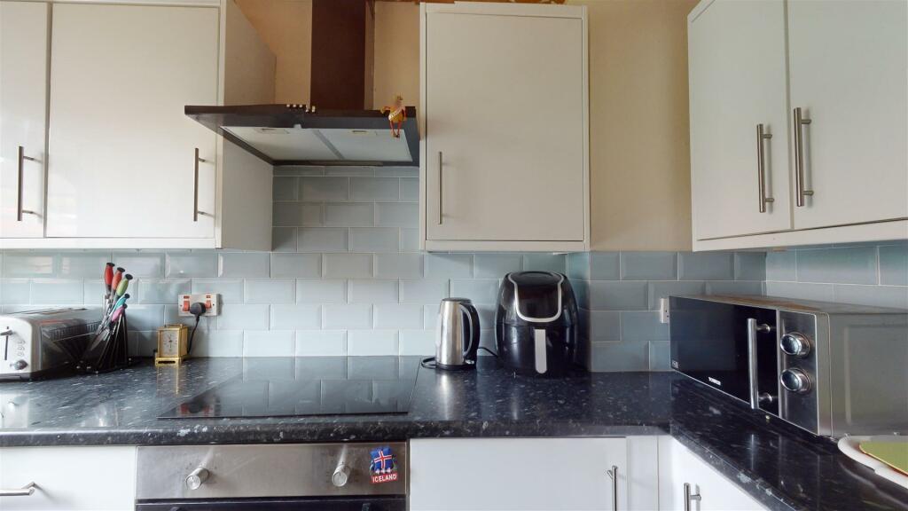 Additional image 10 of New Walls, Totterdown