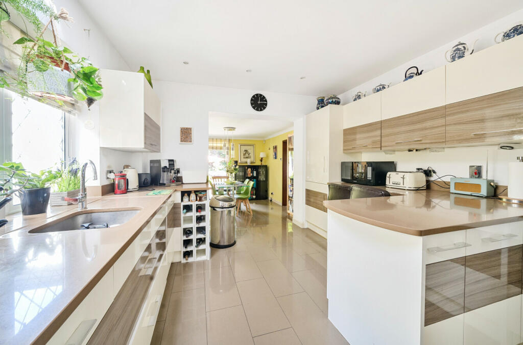 Additional image 4 of Leesons Hill, Chislehurst, Kent, BR7