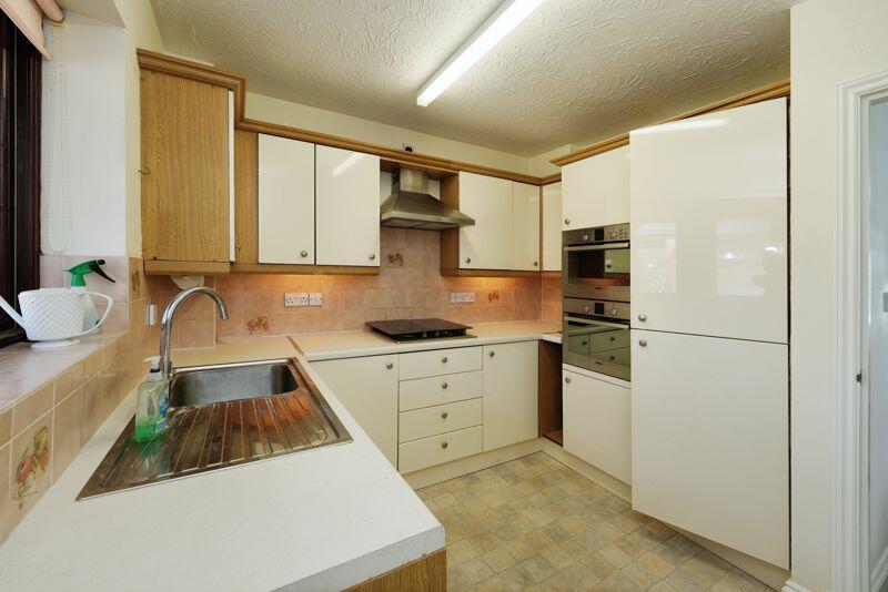 Additional image 4 of Courville close, Alveston, BS35 3RR