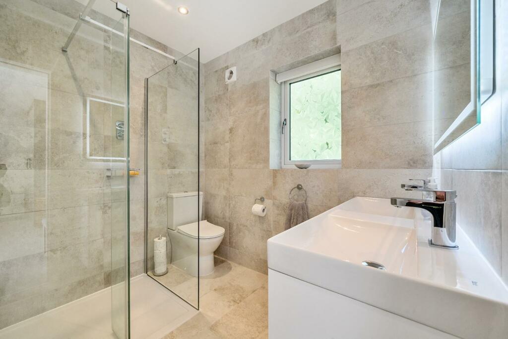 Additional image 21 of The Orchards, Bingley