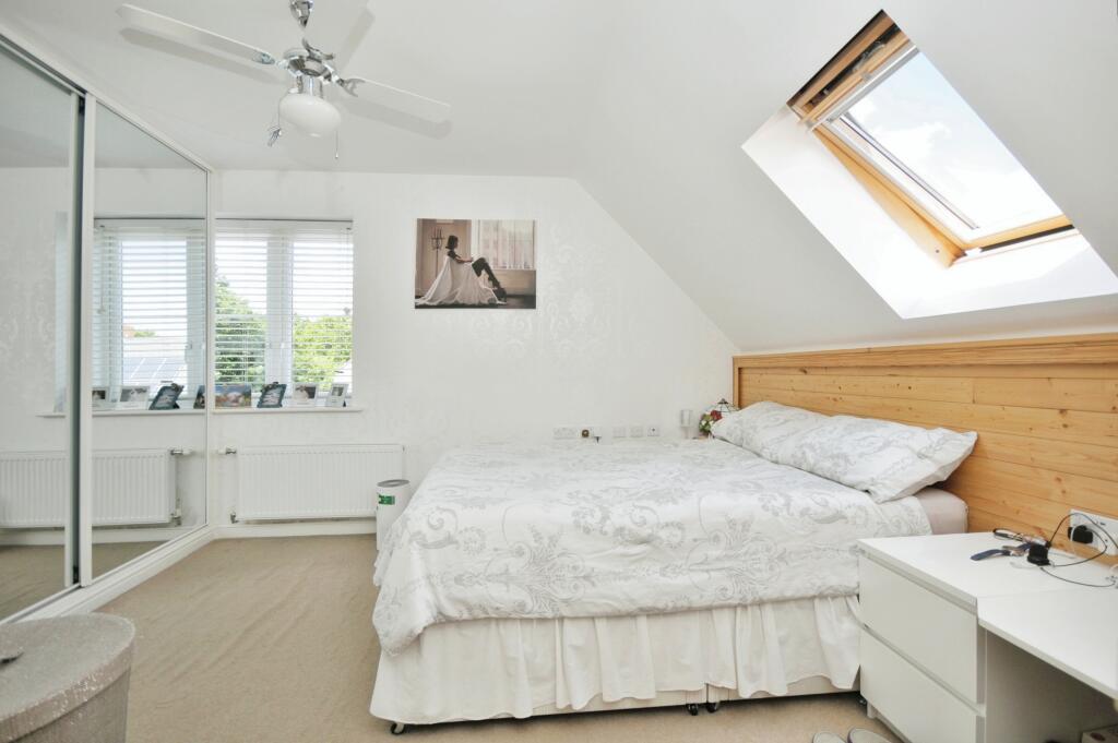 Primary image of 1 Brosse Way, Bromley, BR2