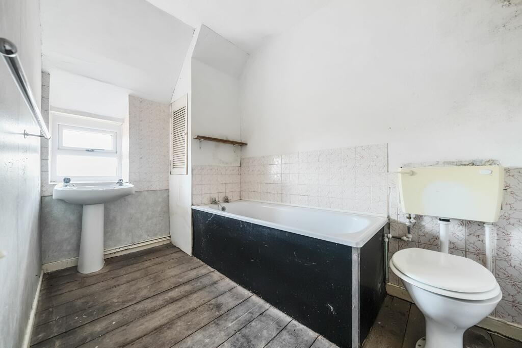 Additional image 11 of Planning permission already granted to extend to 5 bedrooms