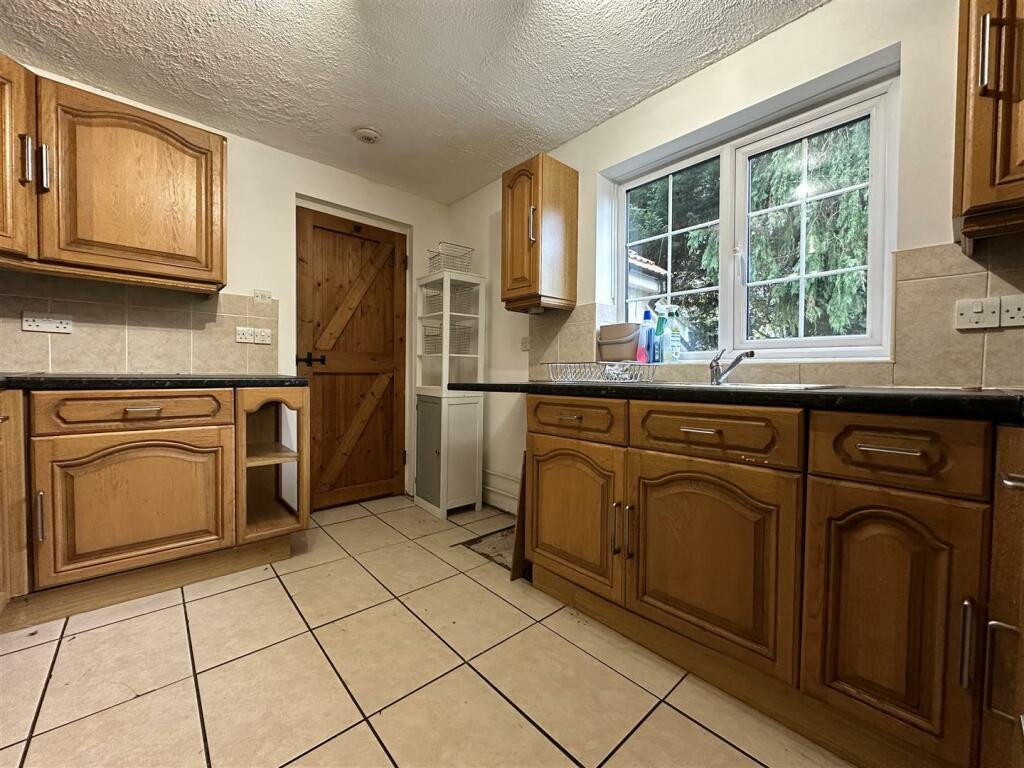 Additional image 15 of Stone Allerton