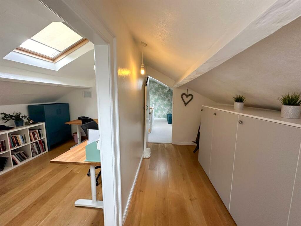 Additional image 35 of Acorn House, Pot Lane, Steeton,