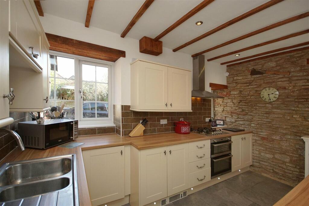 Additional image 4 of Stunning 4 Bedroom Cottage With Equally Stunning 2 Double Bedroom Detached Annexe, Winterbourne