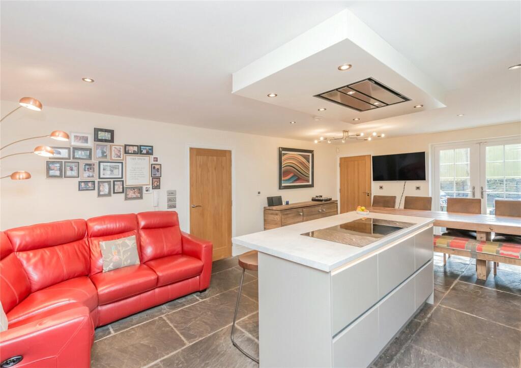 Additional image 5 of Willow Tree Gardens, Birkenshaw, Bradford, West Yorkshire, BD11