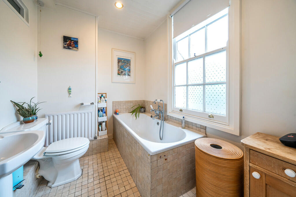 Additional image 11 of Hawkwood Lane, Chislehurst, Kent