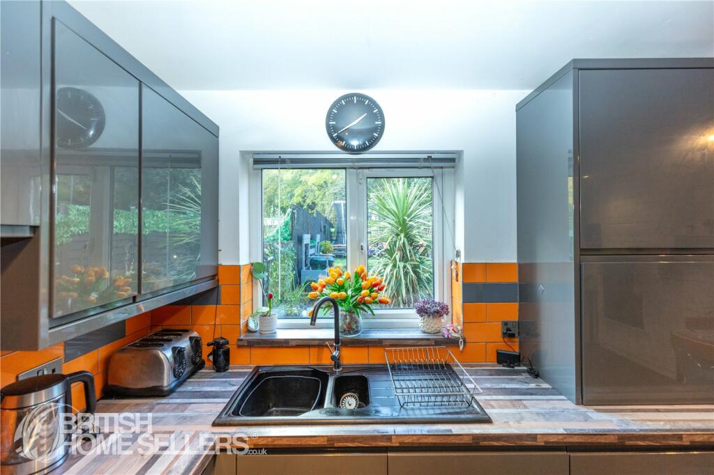 Additional image 3 of The Gateways, Wyke, Bradford, West Yorkshire, BD12