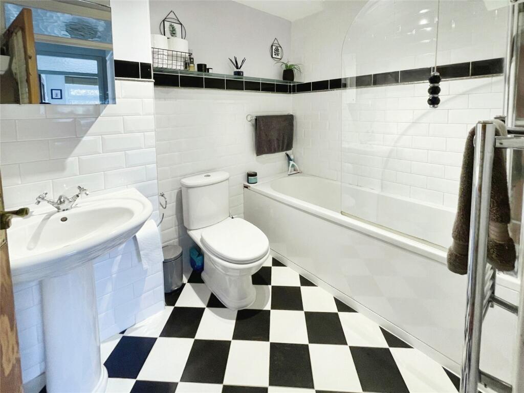 Additional image 5 of Shortlands Grove, Bromley, BR2