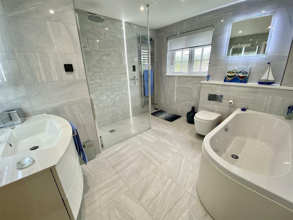 Additional image 17 of Orchard Drive, Aust, Bristol