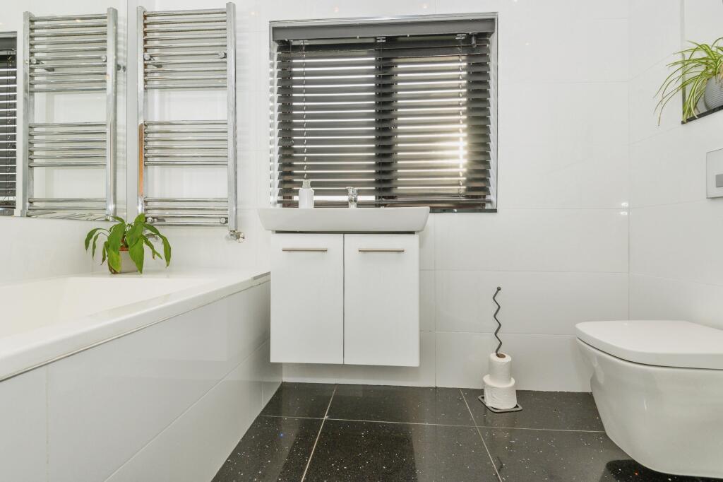 Additional image 11 of Scholes Lane, Cleckheaton, BD19