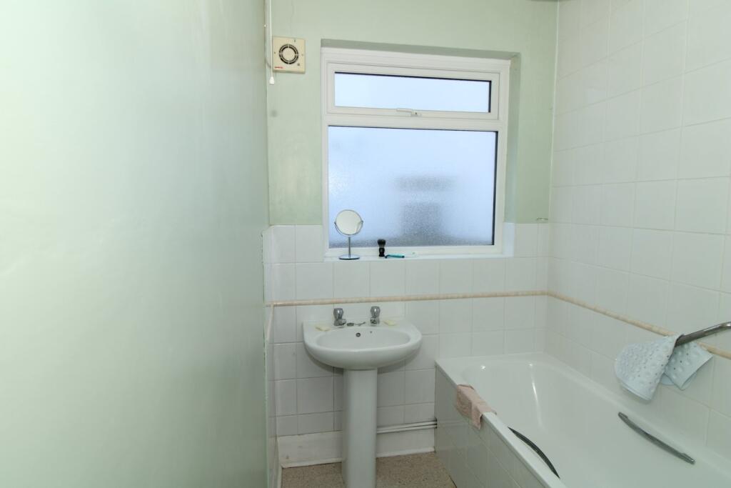 Additional image 8 of The Crescent, West Wickham, BR4