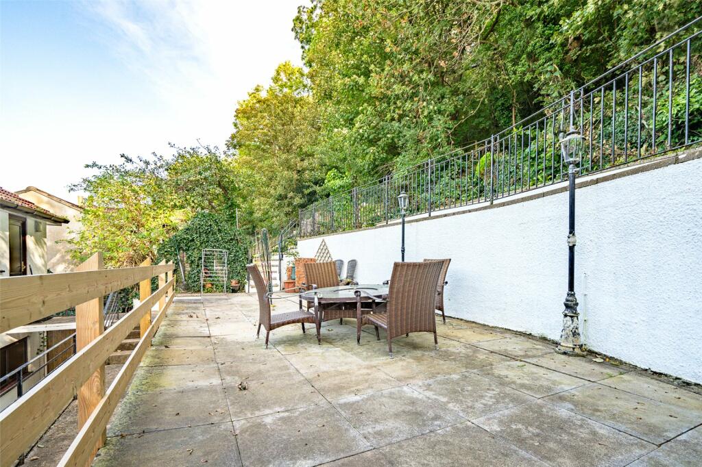 Additional image 31 of Kewstoke Road, Kewstoke, Weston-super-Mare, Somerset, BS22