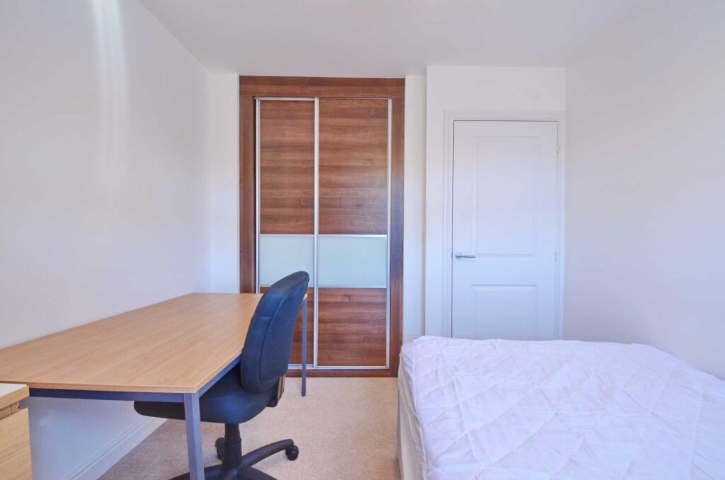 Additional image 9 of Hatton Road, Cheswick Village