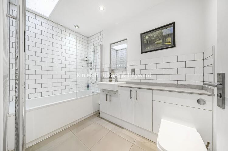 Additional image 19 of Woodclyffe Drive Chislehurst BR7