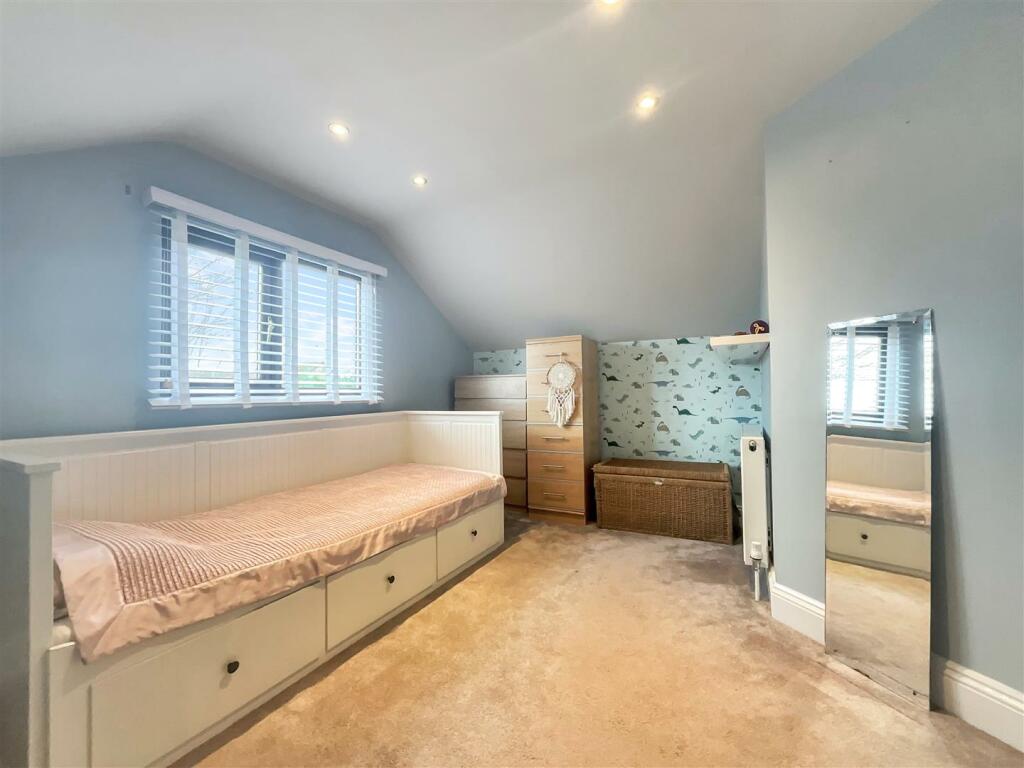 Additional image 31 of Poplar Road, Warmley, Bristol