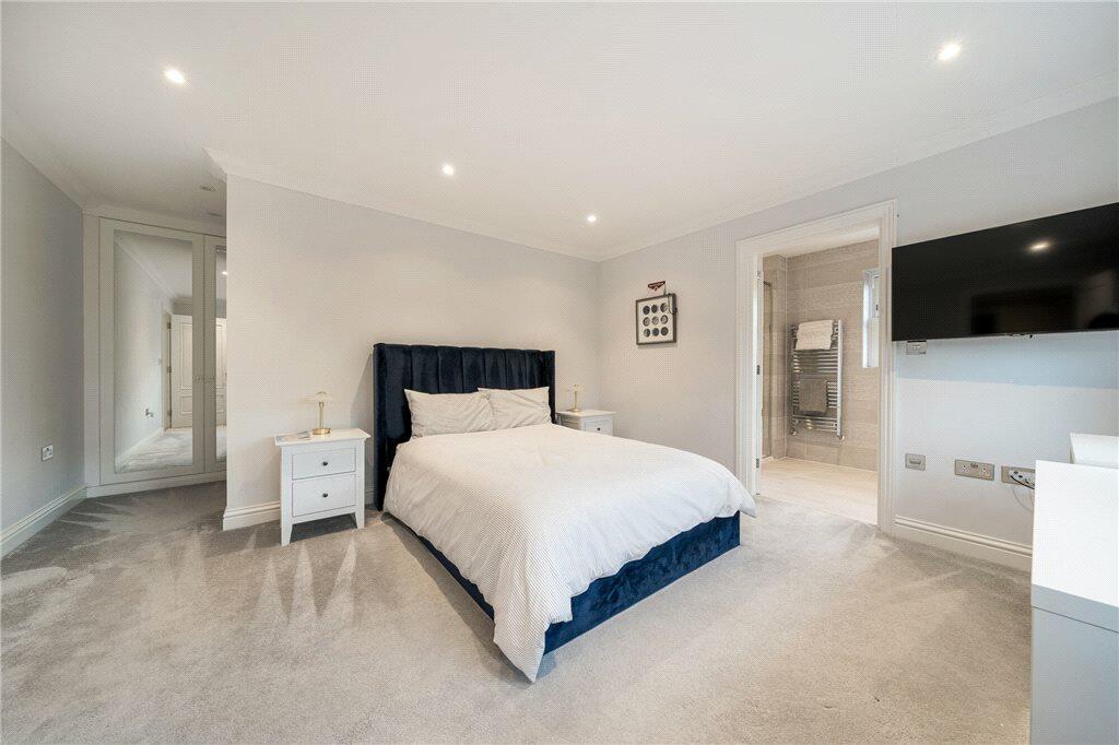 Additional image 29 of Plaistow Lane, Bromley