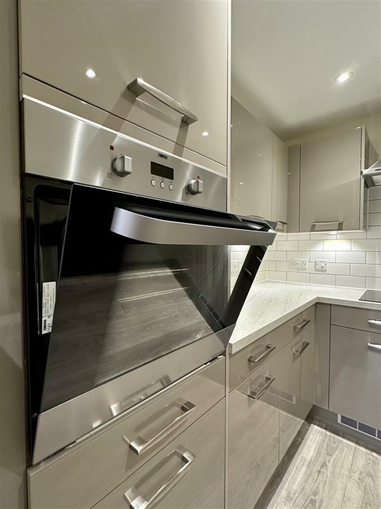 Additional image 14 of Alexandra Lodge, Stokefield Road, Thornbury