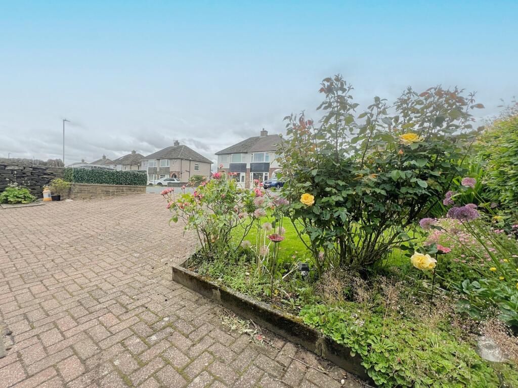 Additional image 17 of Highgate Grove, Clayton Heights, Bradford, BD13