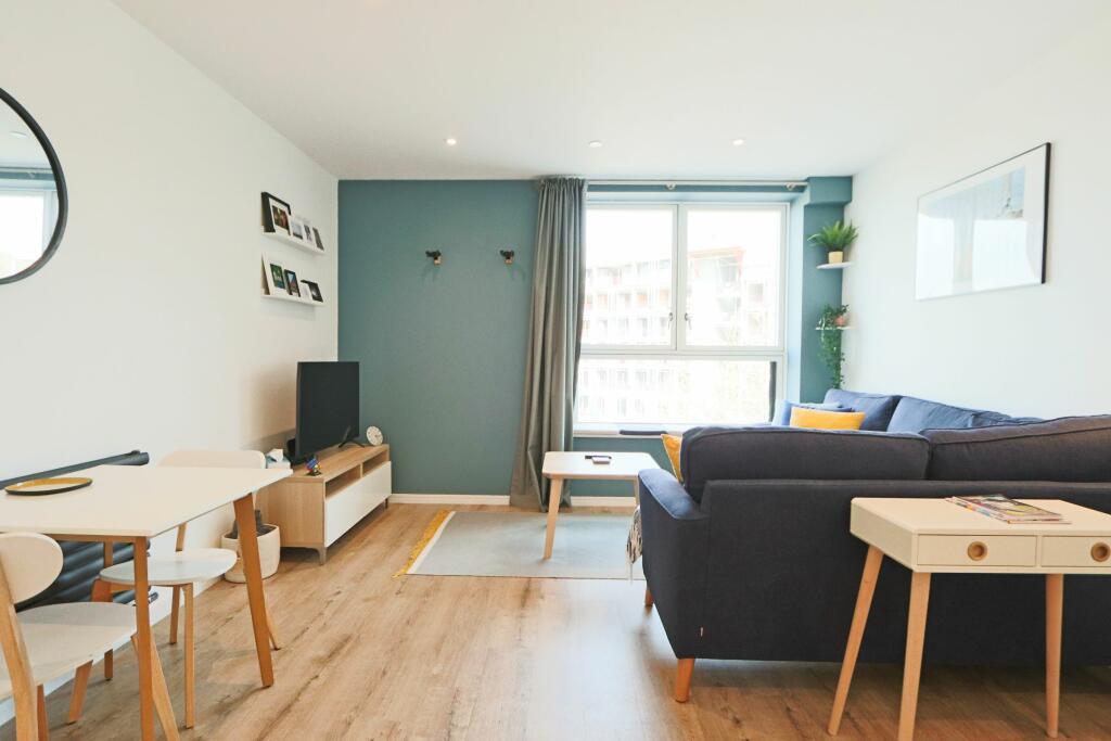Additional image 2 of a St. Catherines Place, Bristol