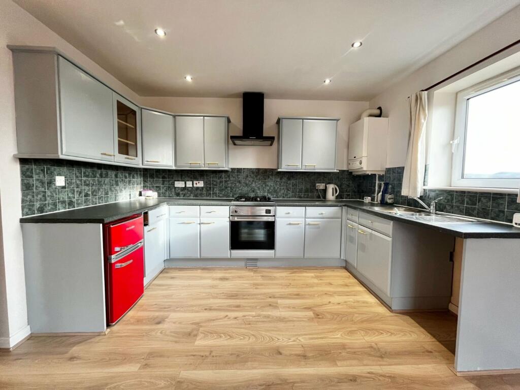 Additional image 2 of Bradford Road, Shipley, West Yorkshire, BD18